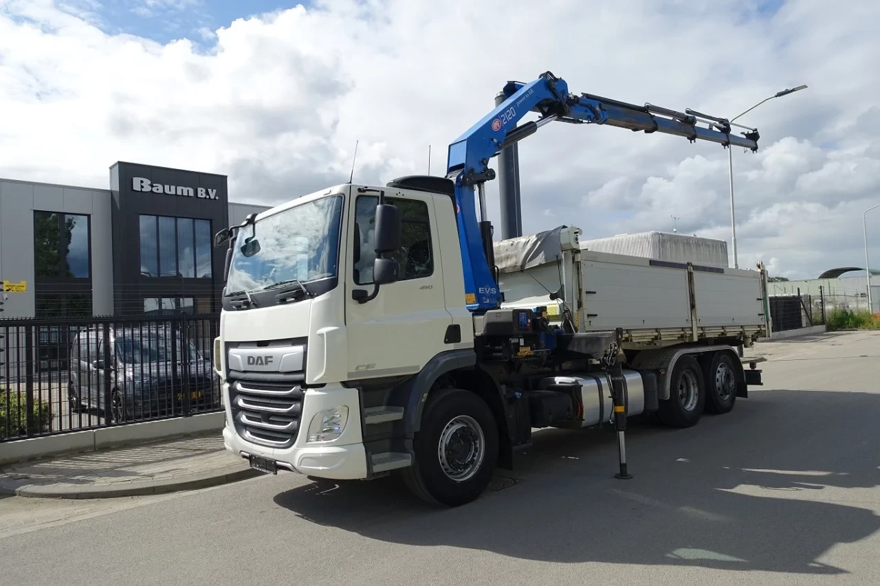 DAF CF 450 6X2 EURO 6 / 3 ZIJDIGE KIPPER / 3 WAY KIPPER / HMF 2120 KRAAN / 21 T/M KRAAN / REMOTE CONTROL / LOW KM / PERFECT CONDITION !! leasen