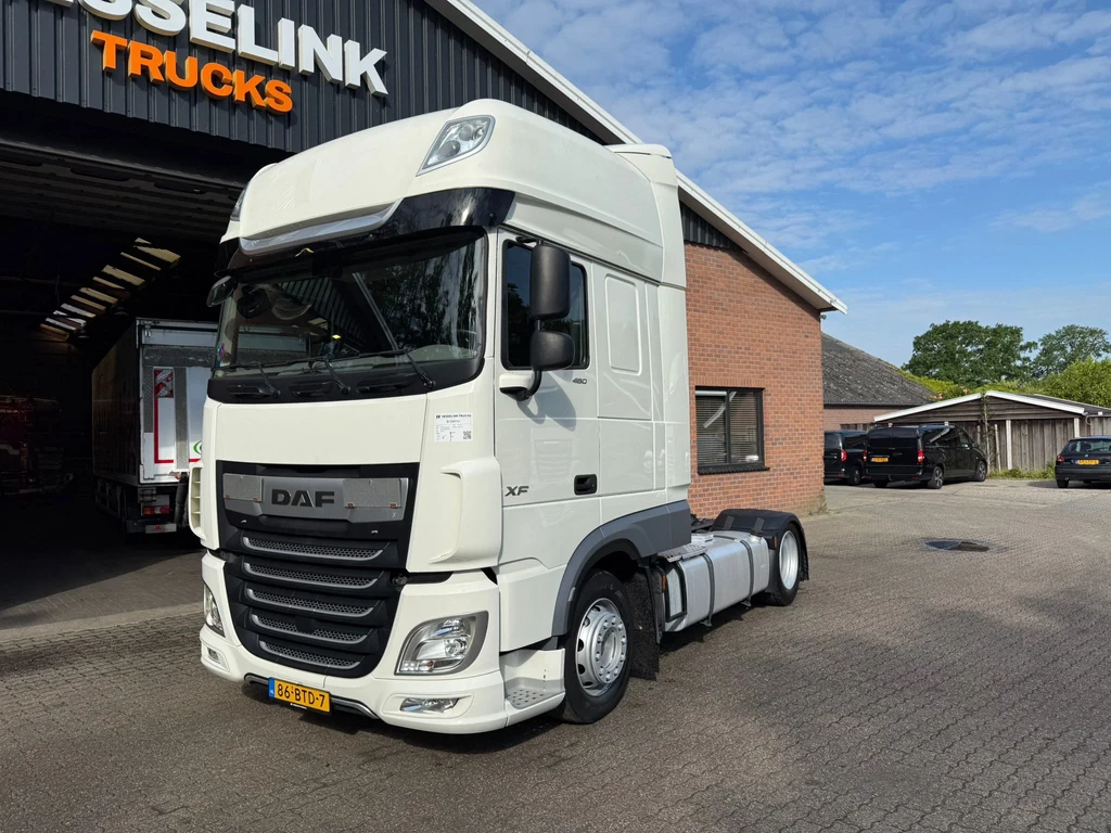 DAF XF480 SSC Super Space Mega Lowdeck 230.494KM! 2X Tank NL Truck APK/TUV 25-09-2026 leasen