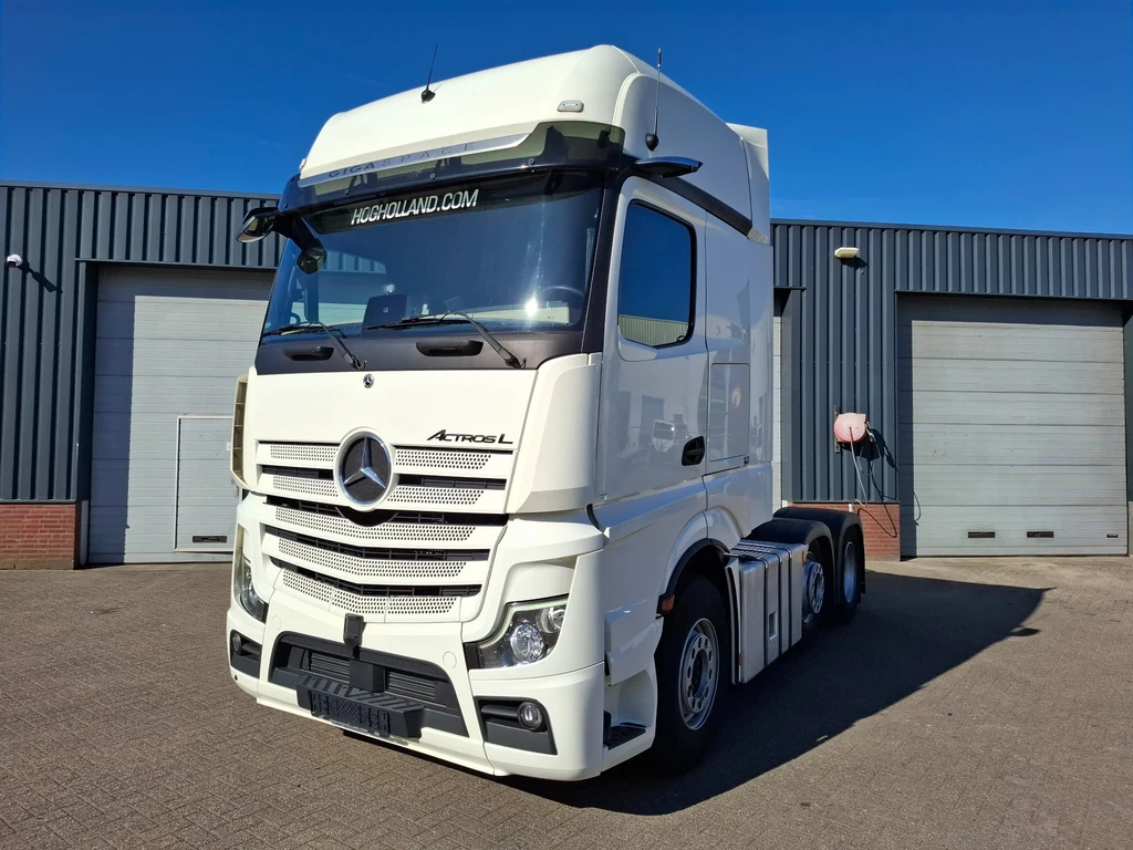 Mercedes-Benz Actros 2545 GIGASPACE 6X2 07067 leasen