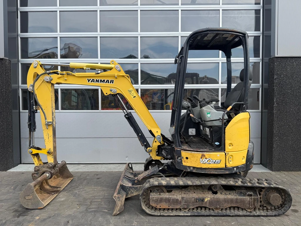Yanmar Vio25-6 leasen