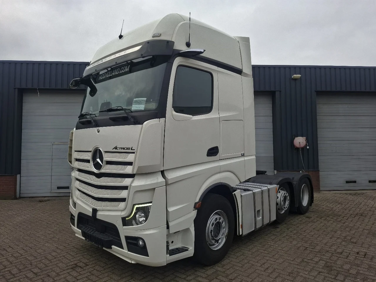Mercedes-Benz Actros 2545 GIGASPACE 6X2 10310 leasen