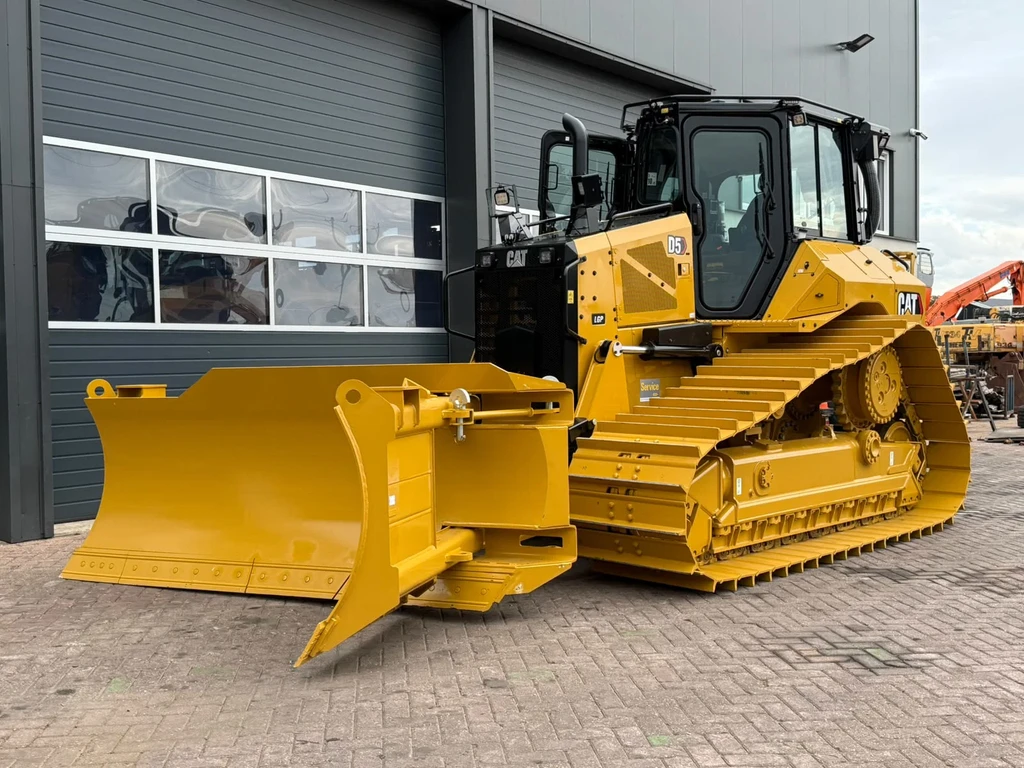 Caterpillar D5LGP leasen