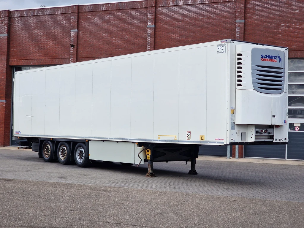 Schmitz Cargobull SCB*S3B - Frigo Schmitz - Hooks/Rohrbahnen/Vleeshang - ATP/FRC - Pallet box leasen