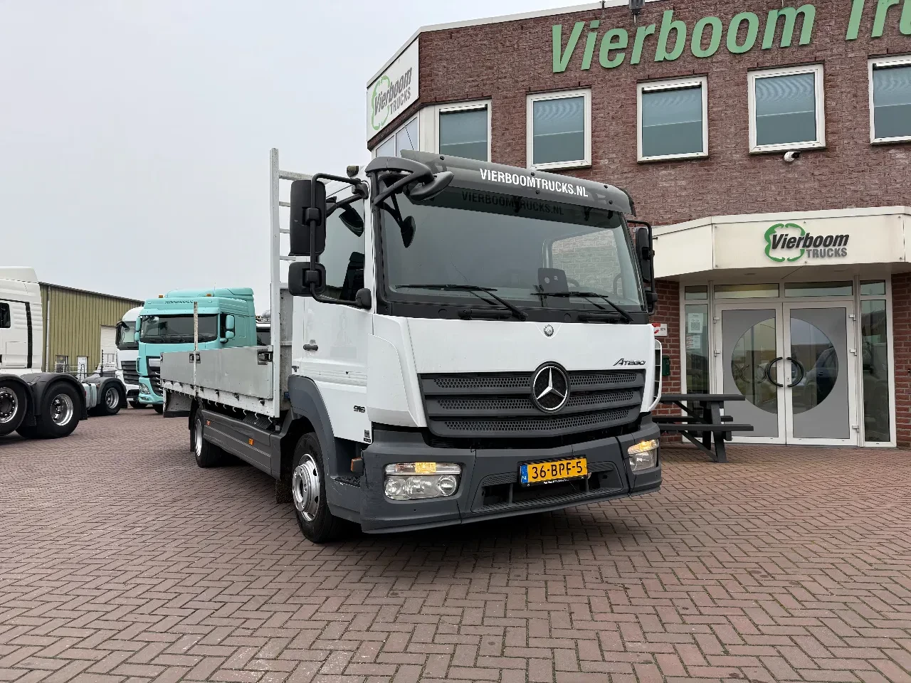 Mercedes-Benz Atego Atego 916 met 6.2m open laadbak / 3e zit / airco / mileu zone proof / 2020!!!! leasen