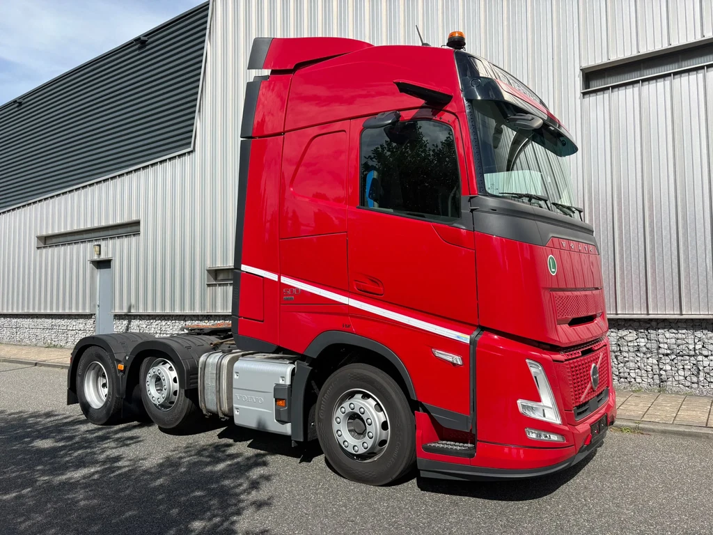 Volvo FH 500 FH 500 6X2 I-Parc Cool PTO / 1x Wit / 1x Rood leasen