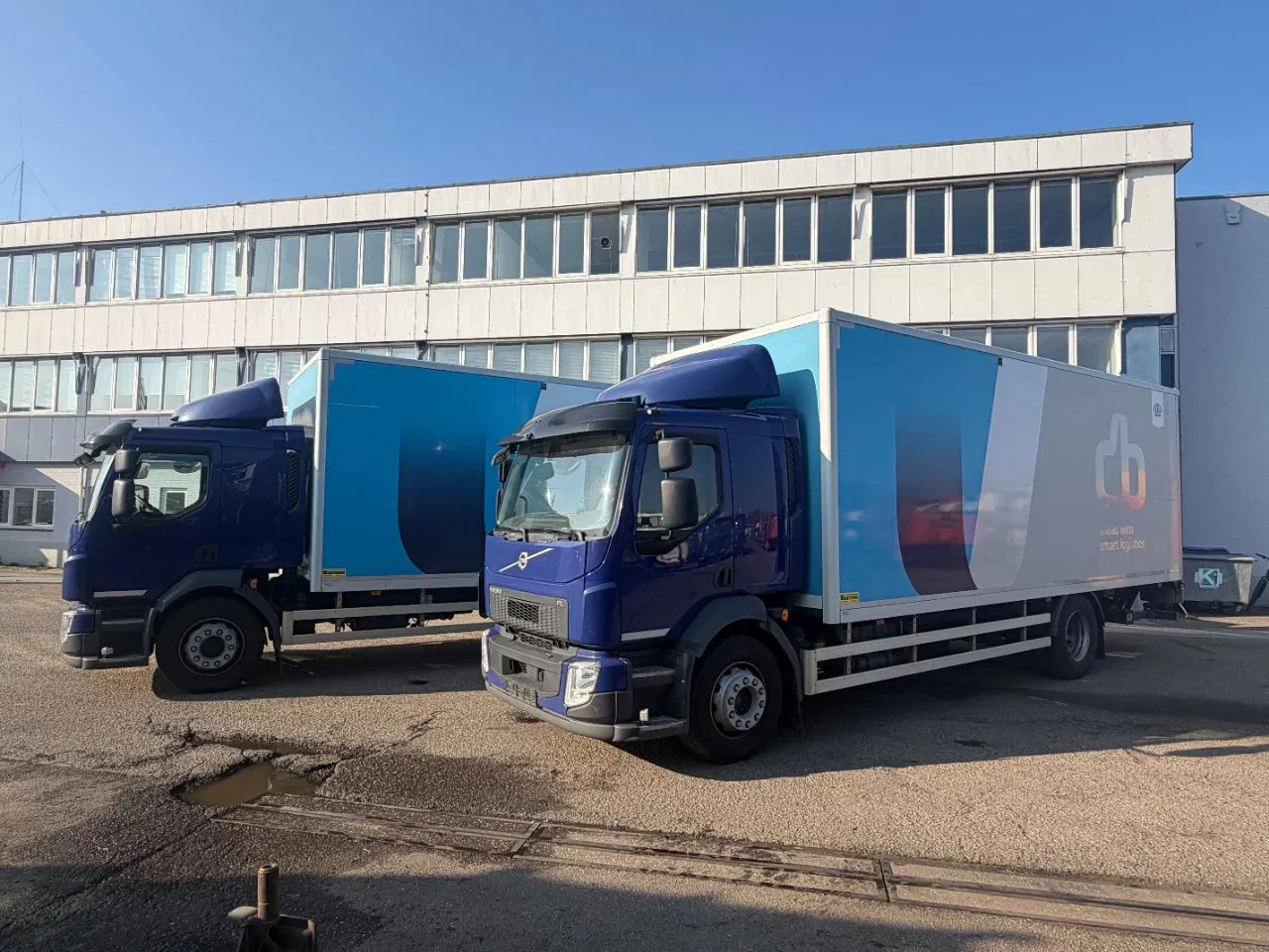 Volvo FL 250 geslotenbakwagen met klep leasen
