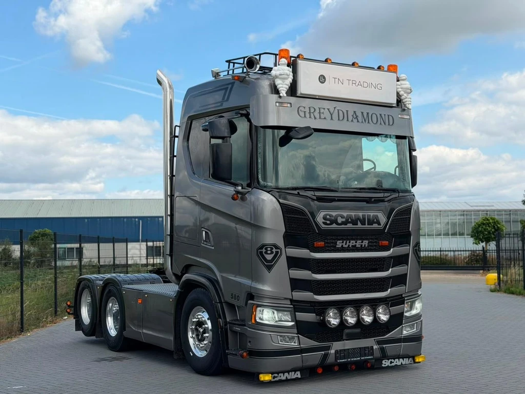 Scania S580 V8 NGS SHOWTRUCK, 2.95WB, HYDRAULIEK, RETARDER, VOLLUCHT. leasen