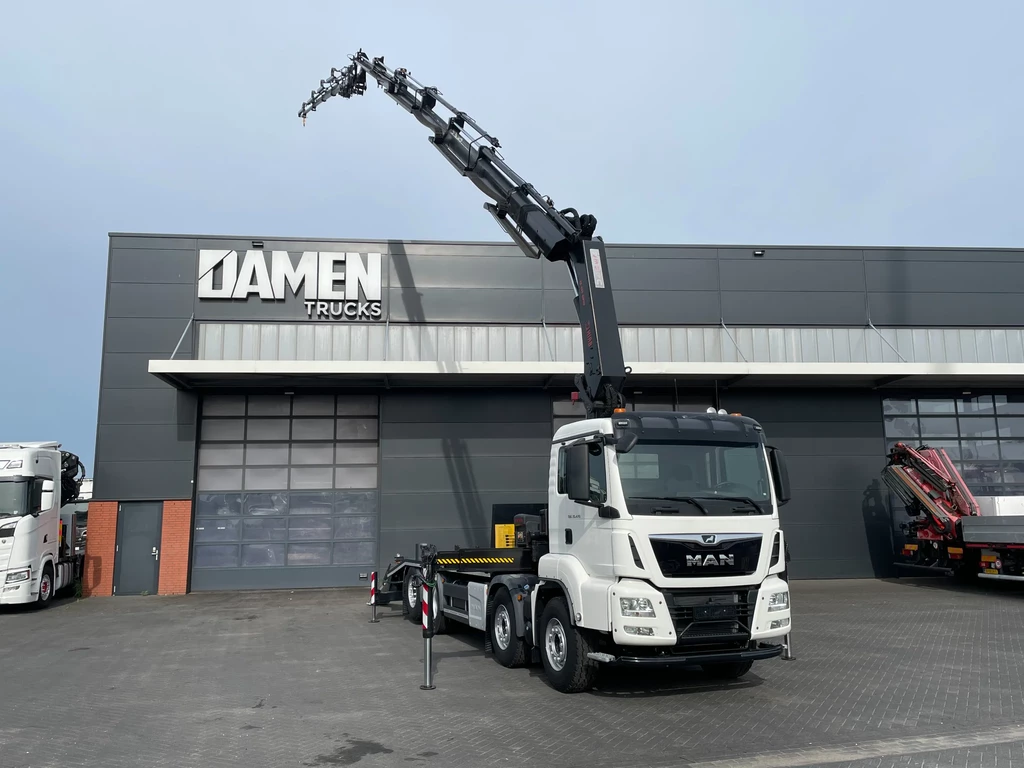 MAN TGS 35.470 TGS 35.470 8X2-6 BL Oprijwagen + HIAB 322E-6 HIPRO + JIB 70X-4 leasen