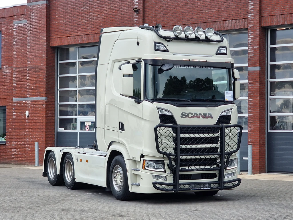 Scania S S660 V8 Highline 6x4 - Retarder - Leather - Full air - Bull bar - leasen