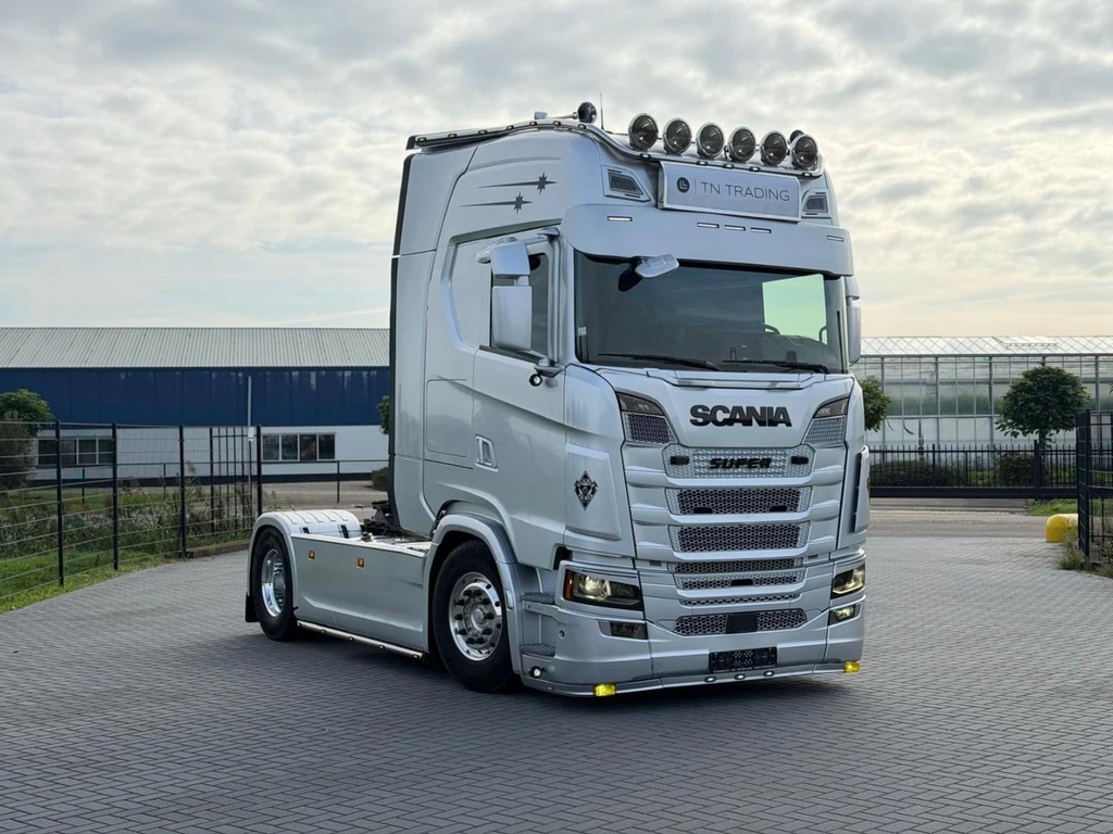 Scania 500S NGS VOLLUCHT, ALOCA VELGEN, PARK COOLER, LEREN STOELEN, RETARDER. leasen