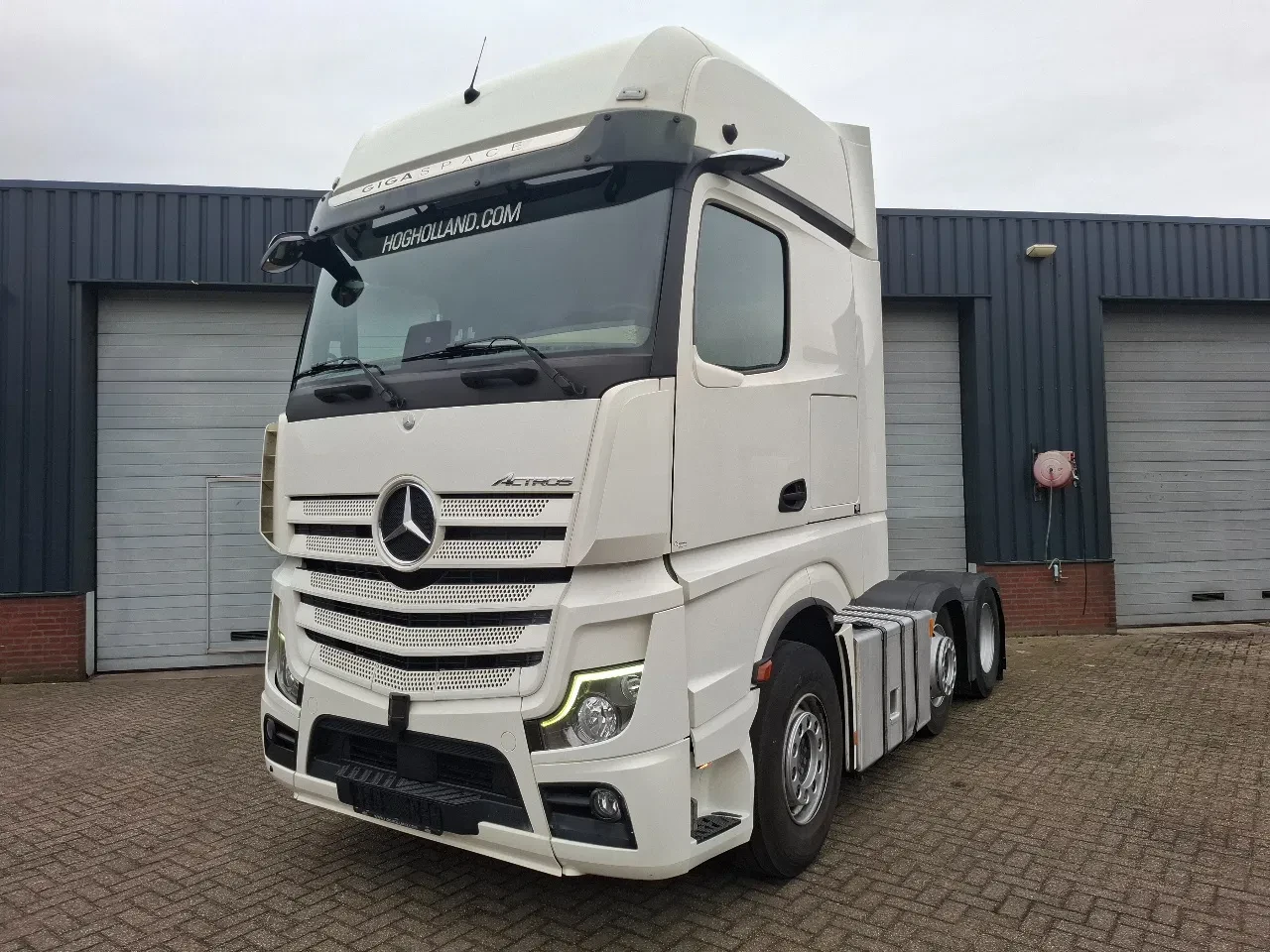 Mercedes-Benz Actros 2545 GIGASPACE 6X2 90918 leasen
