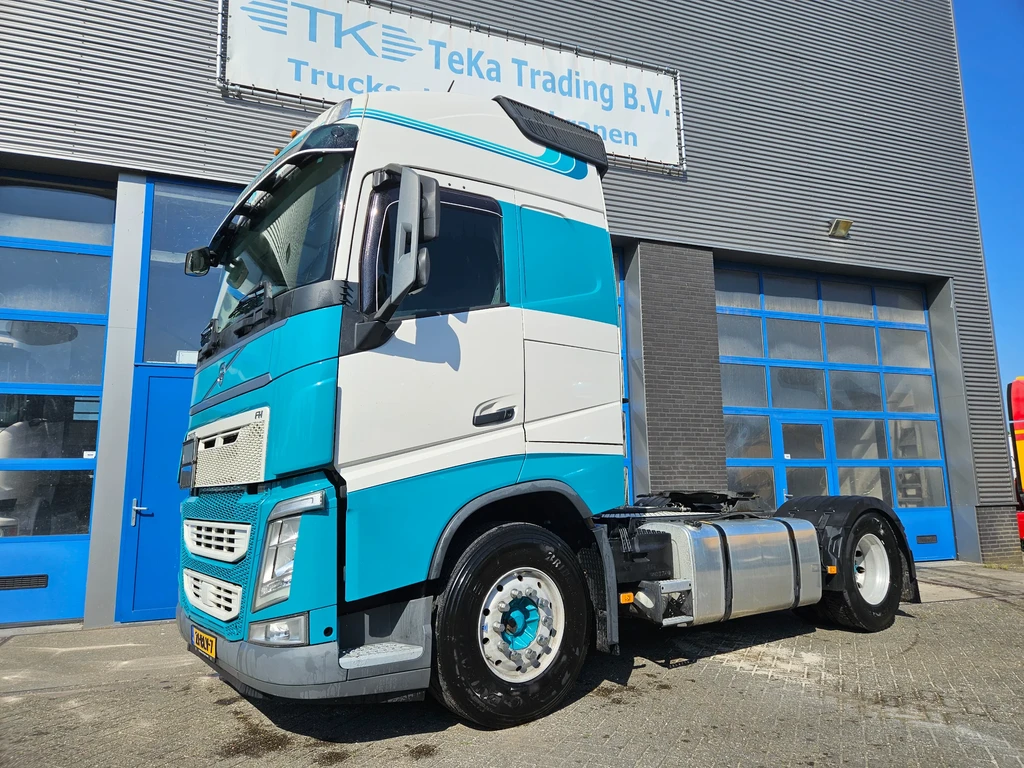 Volvo FH 460 ADR EX/II, EX/III, FL and AT PTO Double Tank Smart 2 tacho leasen