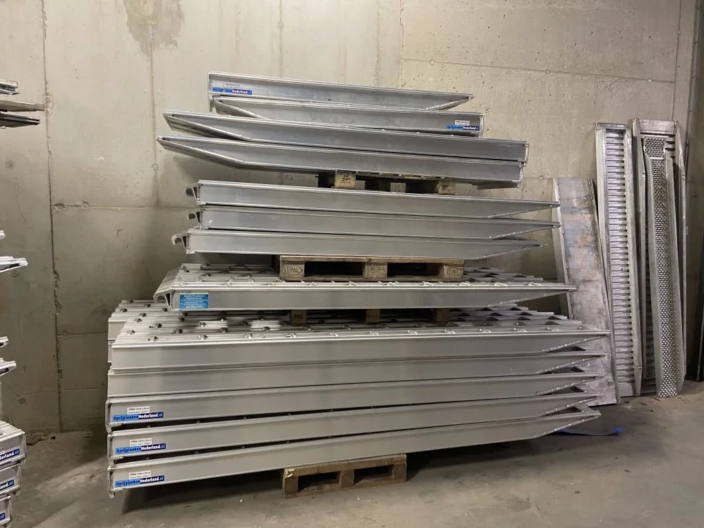 Ultra-Lite Aluminium oprijplaten op maat 500 kg / 50 ton leasen