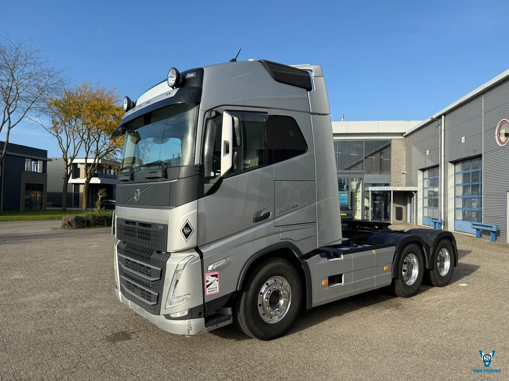 Volvo FH FH5-500 / 6X4 / RETARDER / HYDRAULICS / ONLY:496121 KM / INLINER / VEB+ / TECHNICAL 70 TON / DOUBLE TANK / ACC / LWDS / NAVI / FRIDGE / AUTOMATIC / EURO-6E / 2022 leasen