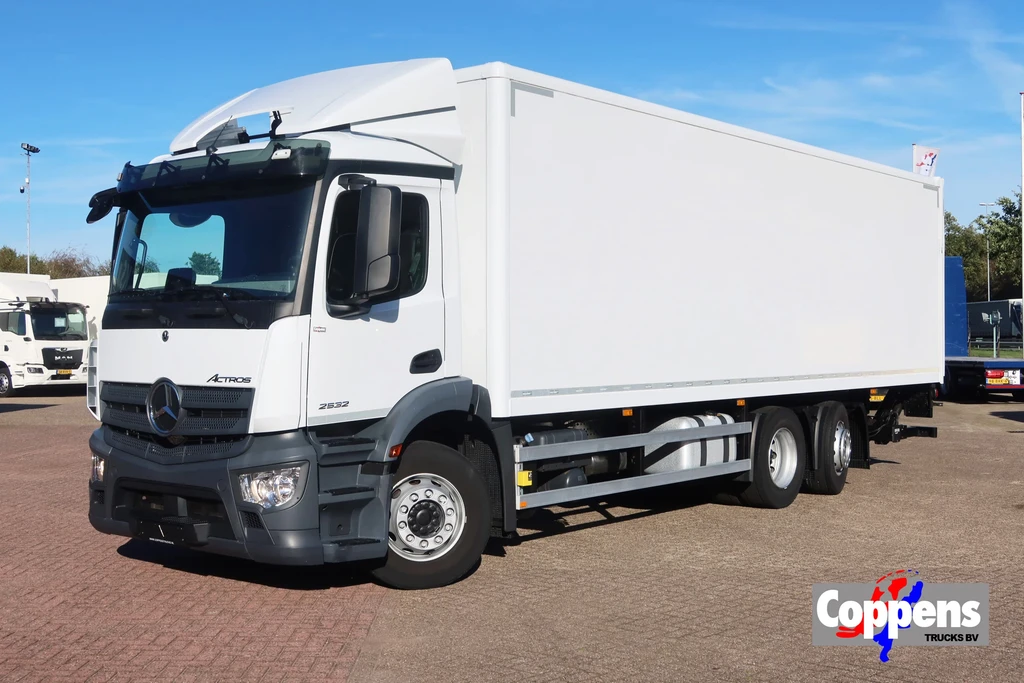Mercedes-Benz Actros 2532 L Bak + klep 2000 KG LIKE NEW!! TUFF 31-08-2027 leasen