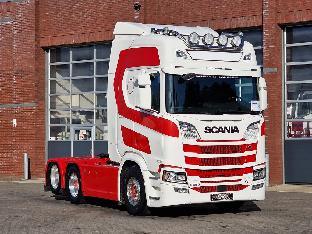 Scania R R650 V8 NGS Highline 6x2 - Retarder - 3.15 WB - Full air - Leather - Navi leasen