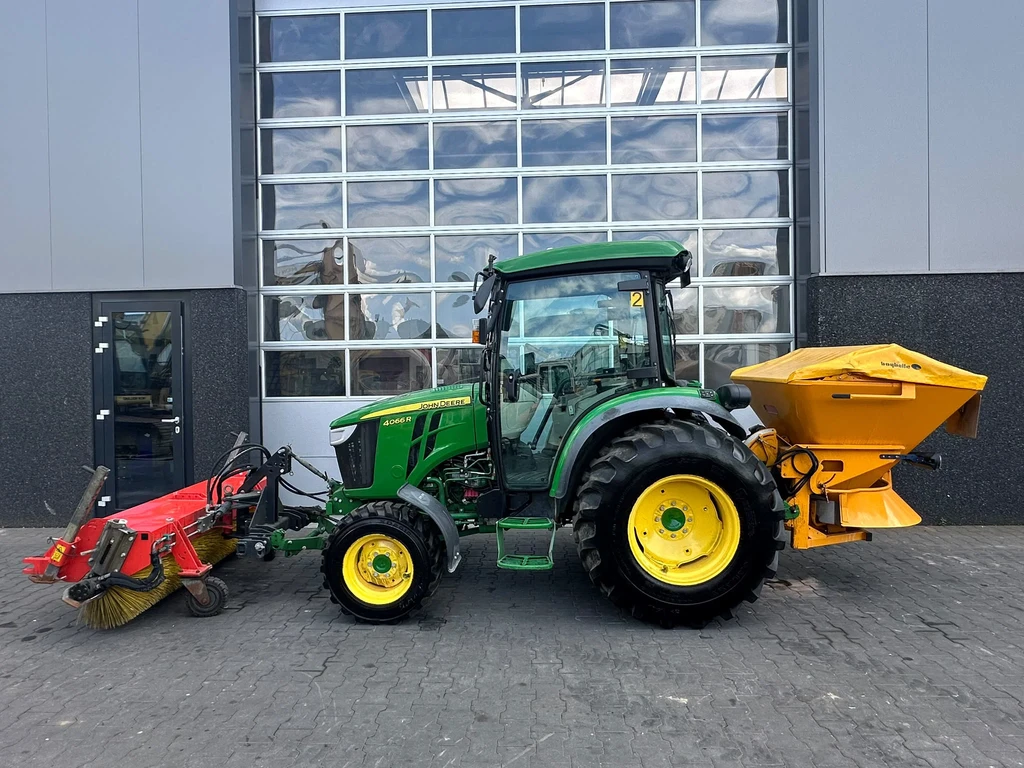John Deere 4066R leasen