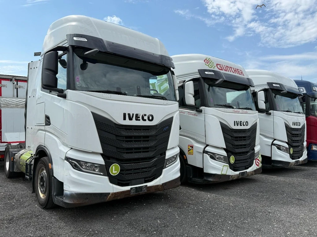 Iveco S-WAY 460 LNG 4X2 + INTARDER - ALCOA RHT20855 leasen