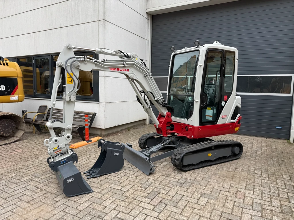 Takeuchi TB25 TB225 leasen
