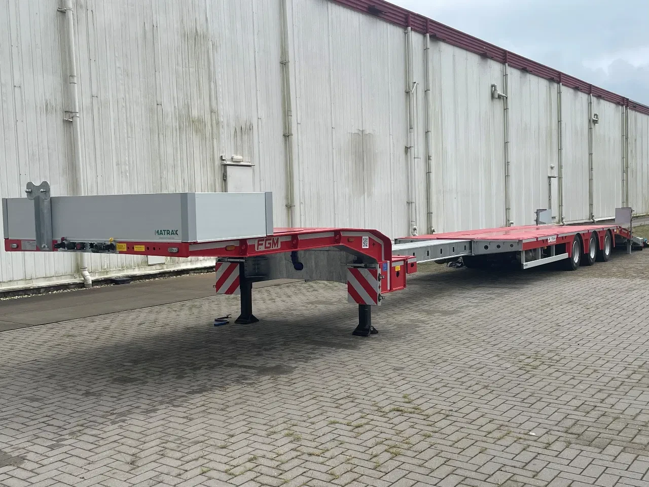 FGM 37 hydraulic lifting tail leasen