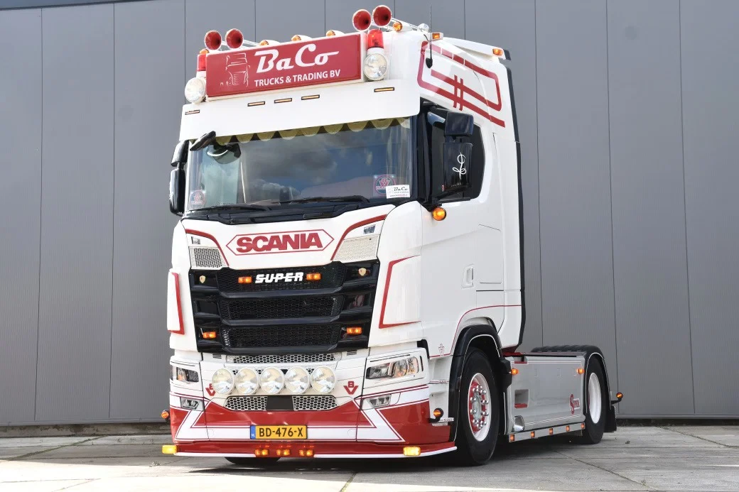 Scania S 590S V8 NGS 4x2NB - NEW TACHO - ONLY 120 TKM - FULL OPTIONS - SPECIAL INTERIOR - HYDRAULIC SYSTEM - EXHAUST PIPE - AS GOOD AS NEW - leasen
