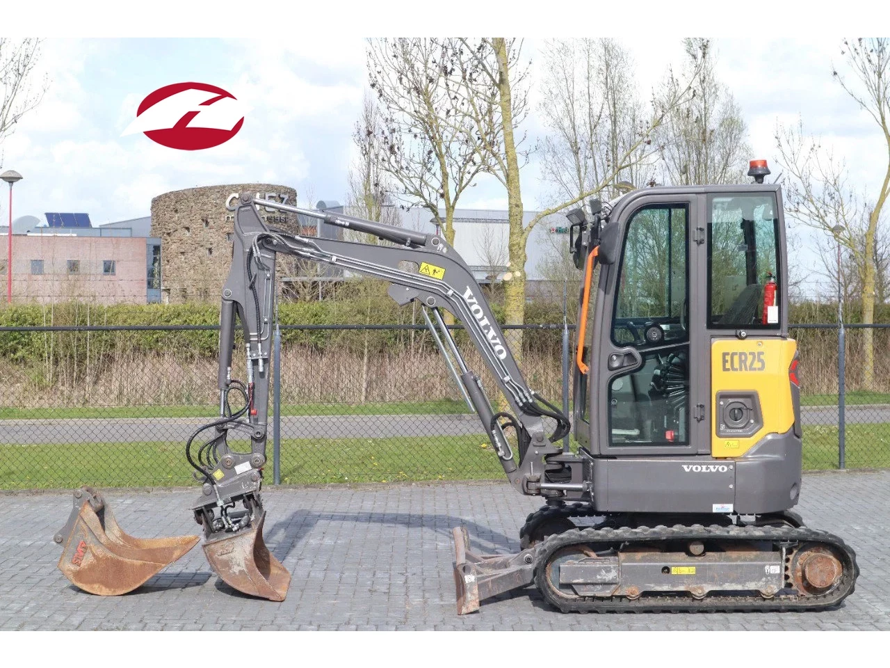 Volvo ECR25 ELECTRIC | JECR25D | TILTBUCKET | BUCKET | LOW HOURS leasen