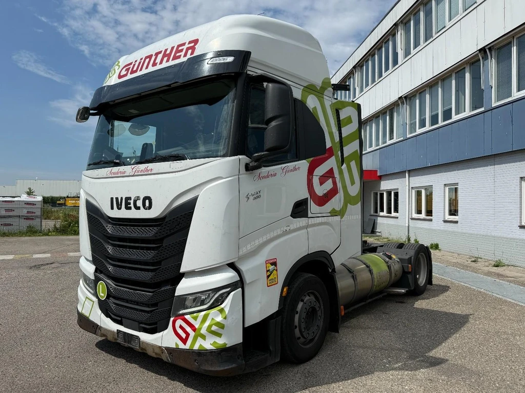 Iveco S-WAY 460 LNG 4X2 MEGA + INTARDER - ALCOA RHT20857 leasen