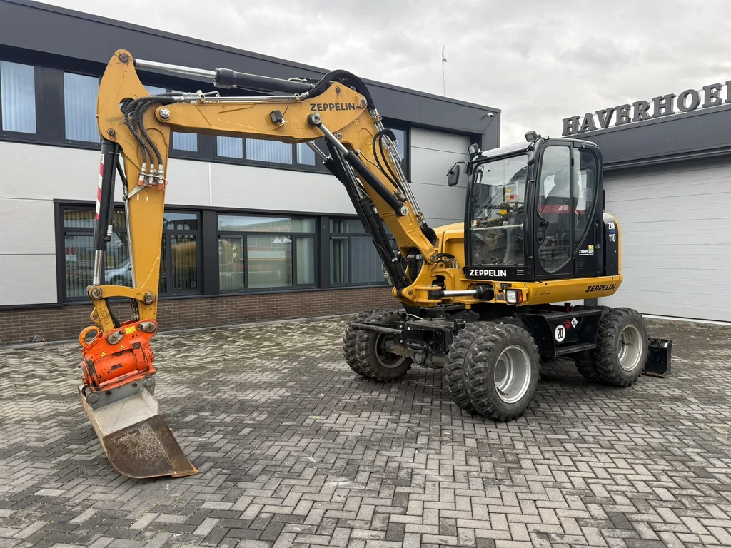 Zeppelin ZM 110 | powertilt | Hours: 1062 | Year: 2019 | 3x bucket | adjustable recliner | leasen