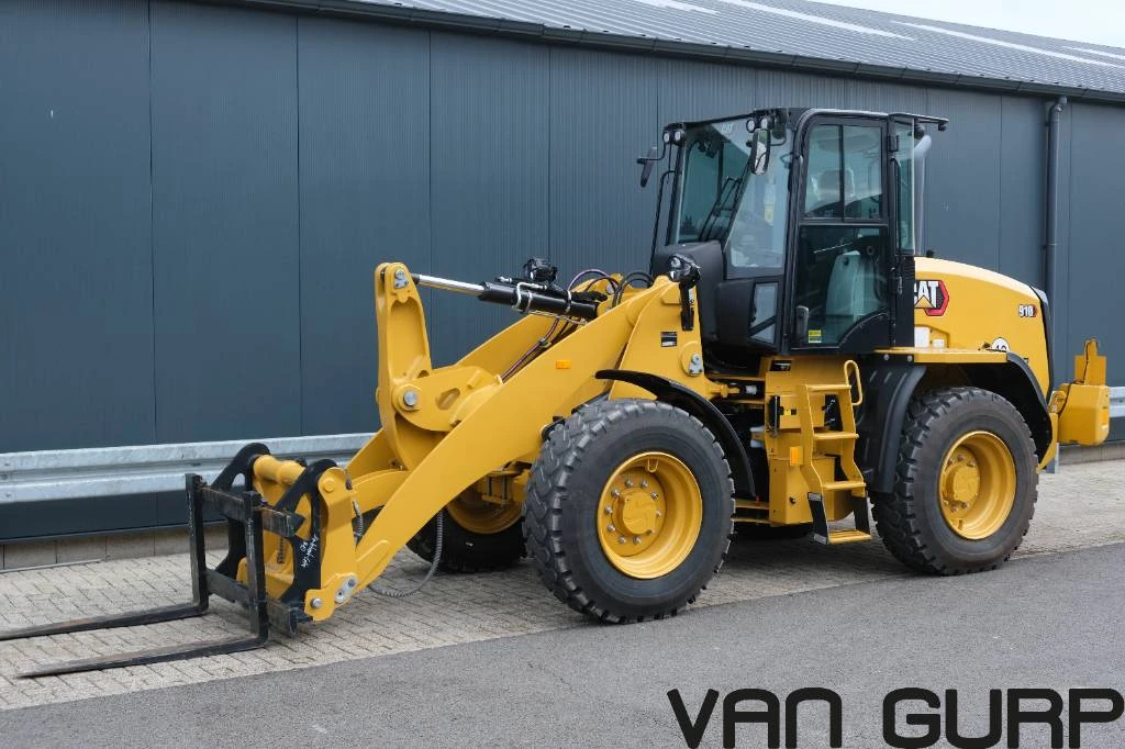 Cat 910 High Lift | 2023 | 40km/h | BSS | 38h leasen