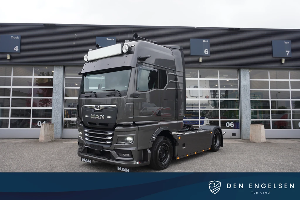 18.640 I 4x2 LL SA I | D38 | 390WB I Luchtgeveerde vooras I 12,3 inch mediasysteem I ACC Stop-and-go I Standairco | Climatronic I Koelkast | Optiview | Leder bekleding | Lichtbak | verstralers | Zwaailampen | Magnetron omvormer | lichtlatten | Showtruck | leasen