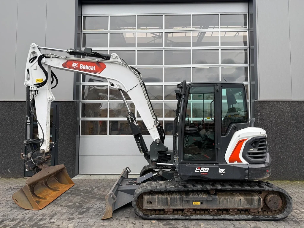 Bobcat E88 | A/C leasen