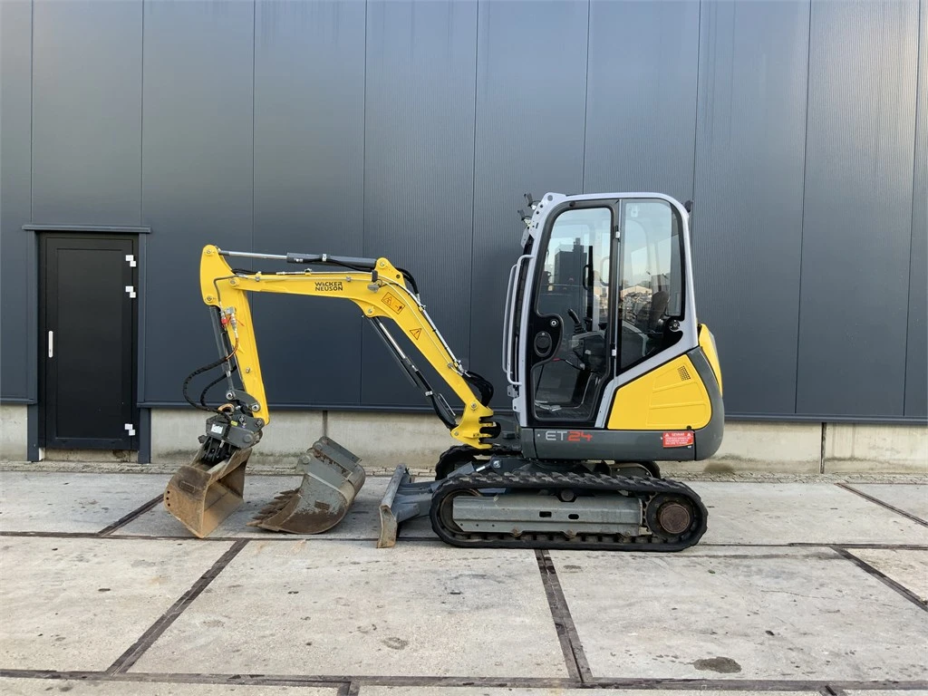 Neuson ET 24 leasen