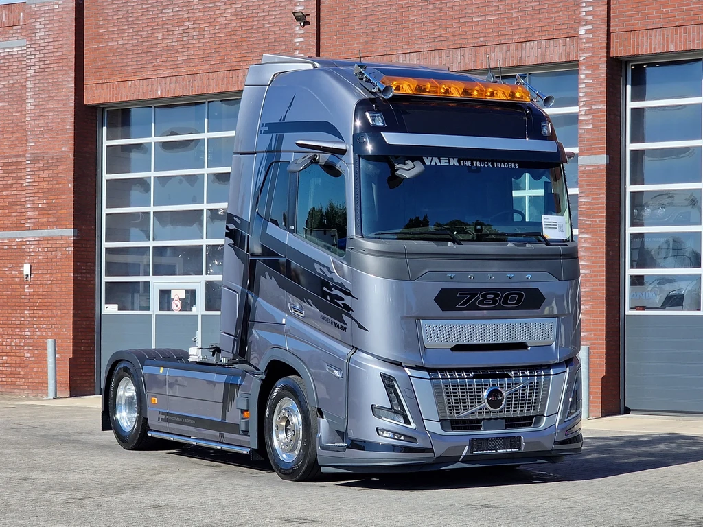 Volvo FH 16.780 Globetrotter XL Aero 4x2 - New - Full spec - Retarder - Night clima - Full air - NEW leasen
