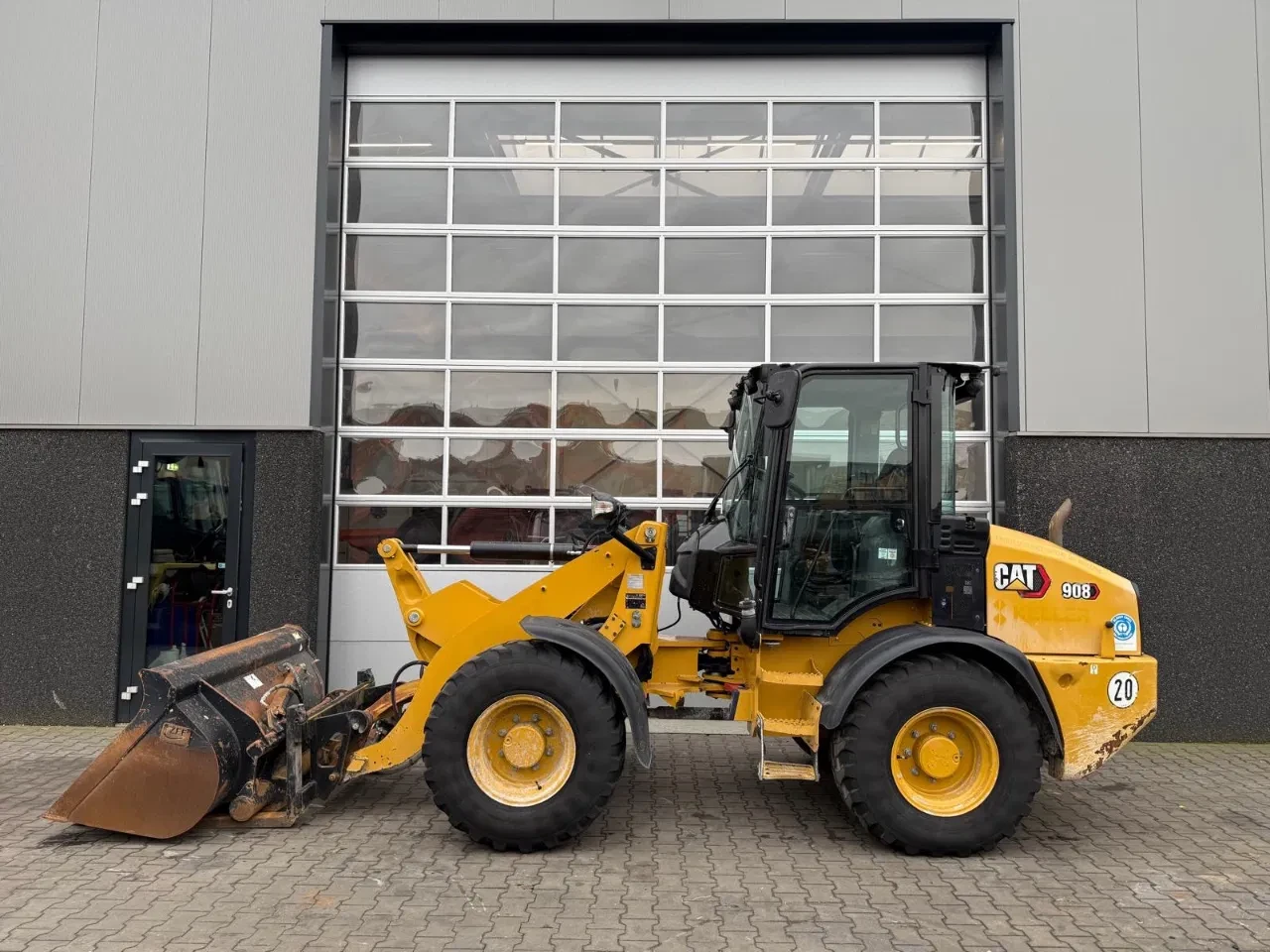 Caterpillar 908 leasen