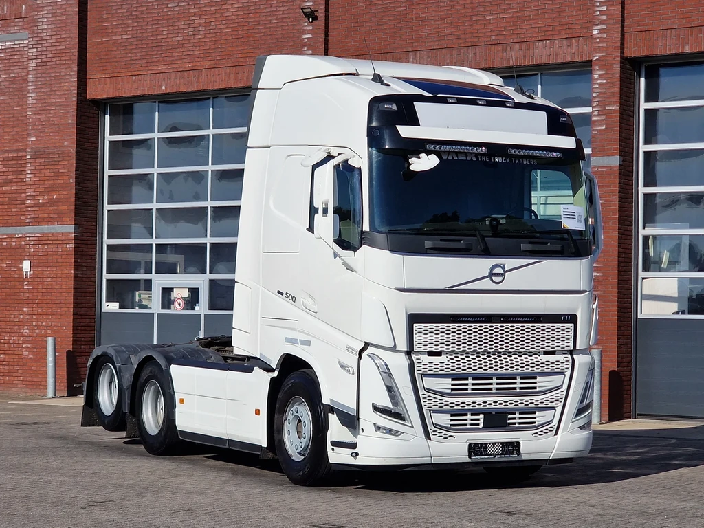Volvo FH 13.500 Globetrotter 6x2 - Full air - I parkcool - Leather - Led leasen