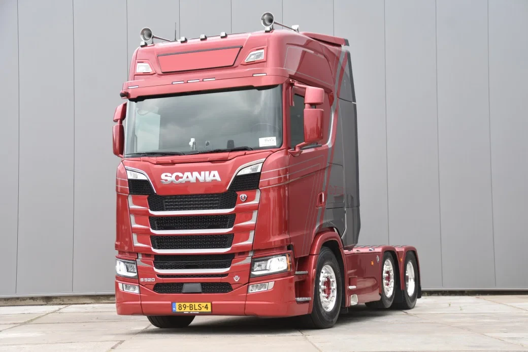 Scania S S520 V8 NGS 6x2/4NB - NEW TACHO - RETARDER - FULL AIR - LEATHER SEATS - 2 x FUEL TANKS - ALCOA'S - LED - TOP CONDITION - leasen