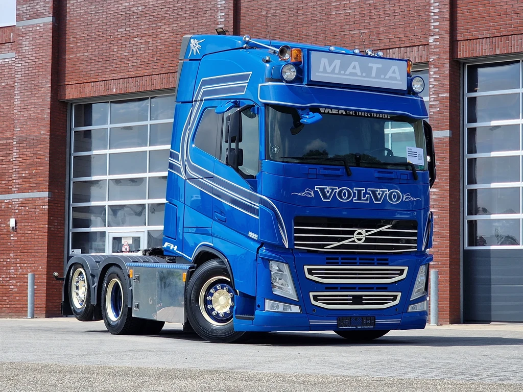 Volvo FH 13.500 6x2 - leather - full air - sliding fifth wheel - leasen