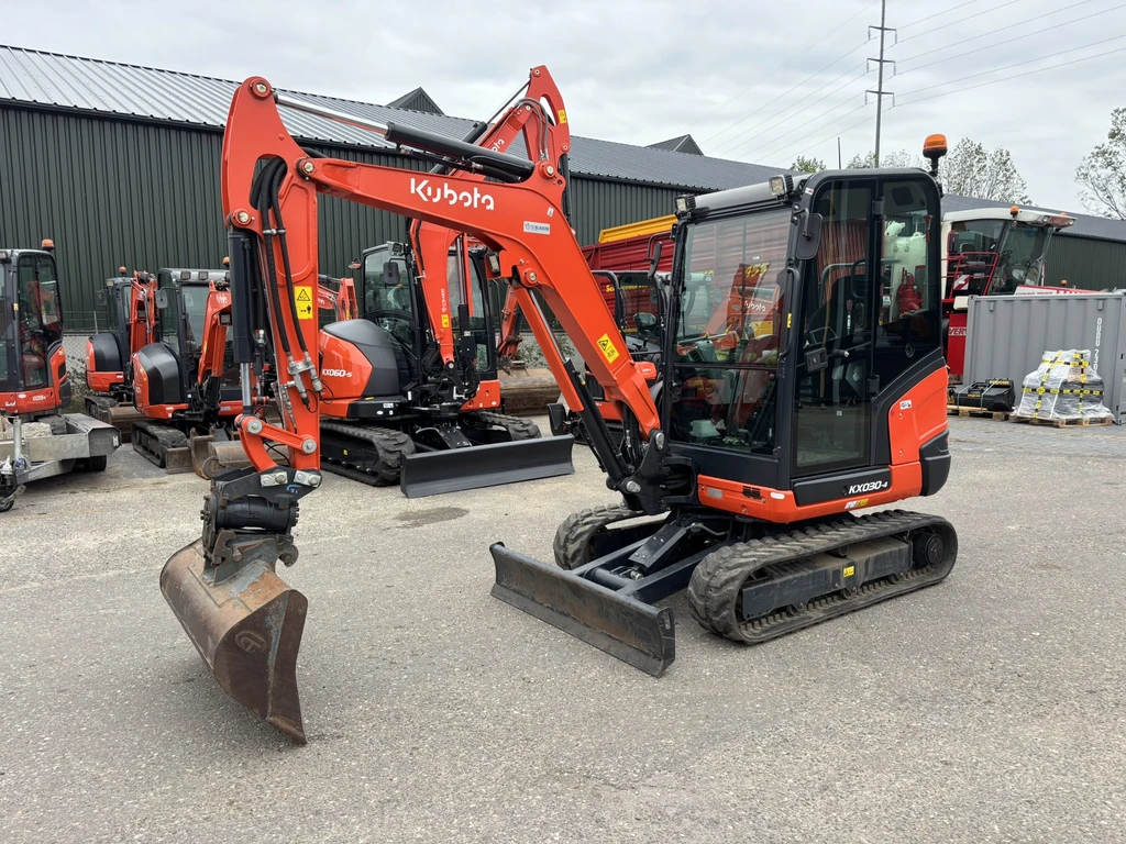 KUBOTA KX030-4 HI leasen