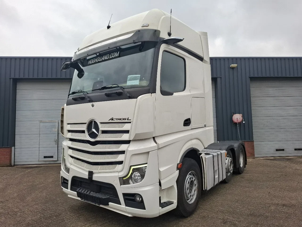 Mercedes-Benz Actros 2545 GIGASPACE 6X2 91998 leasen