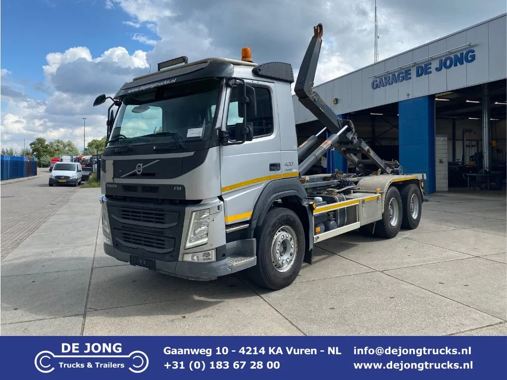 Volvo FM 420 / 6x4 / Hookarm 20T / Hub Reduction / Steel Suspension leasen