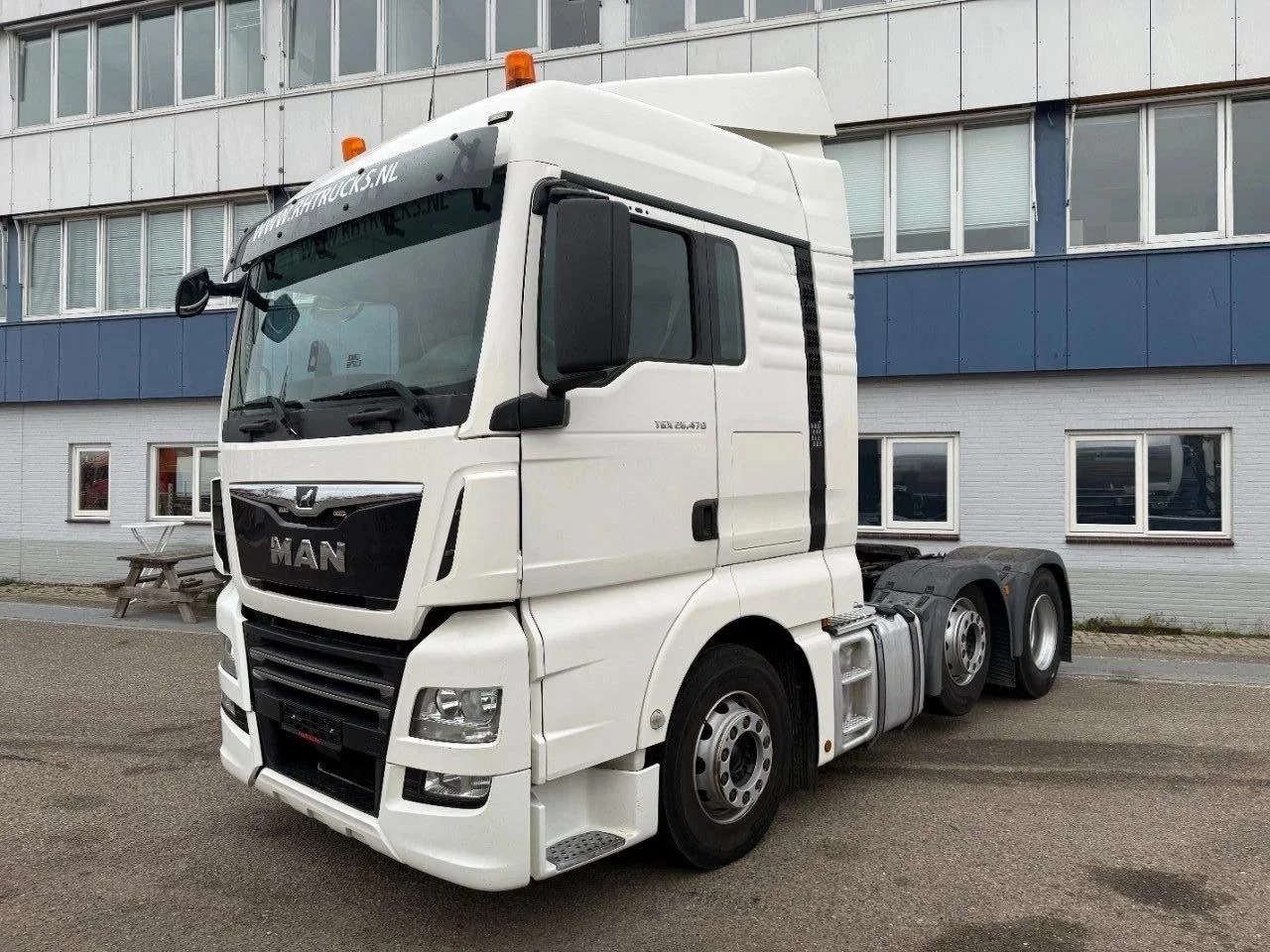 MAN TGX 26.470 6X2 EURO 6 - LIFTING AXLE RHT20076 leasen
