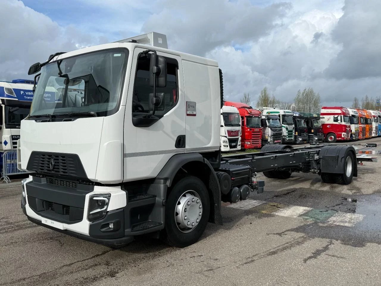 Renault D WIDE 19T - 320HP - CHASSIS + HOLLANIA 1.500 KG RHT20003 leasen