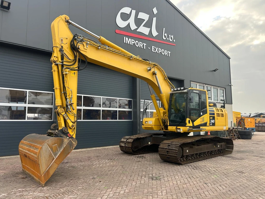 Komatsu PC240LC leasen
