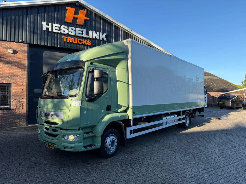 DAF LF 210 2.5T LBW 8.1M ACC NL Truck APK/TUV 04-2027 leasen