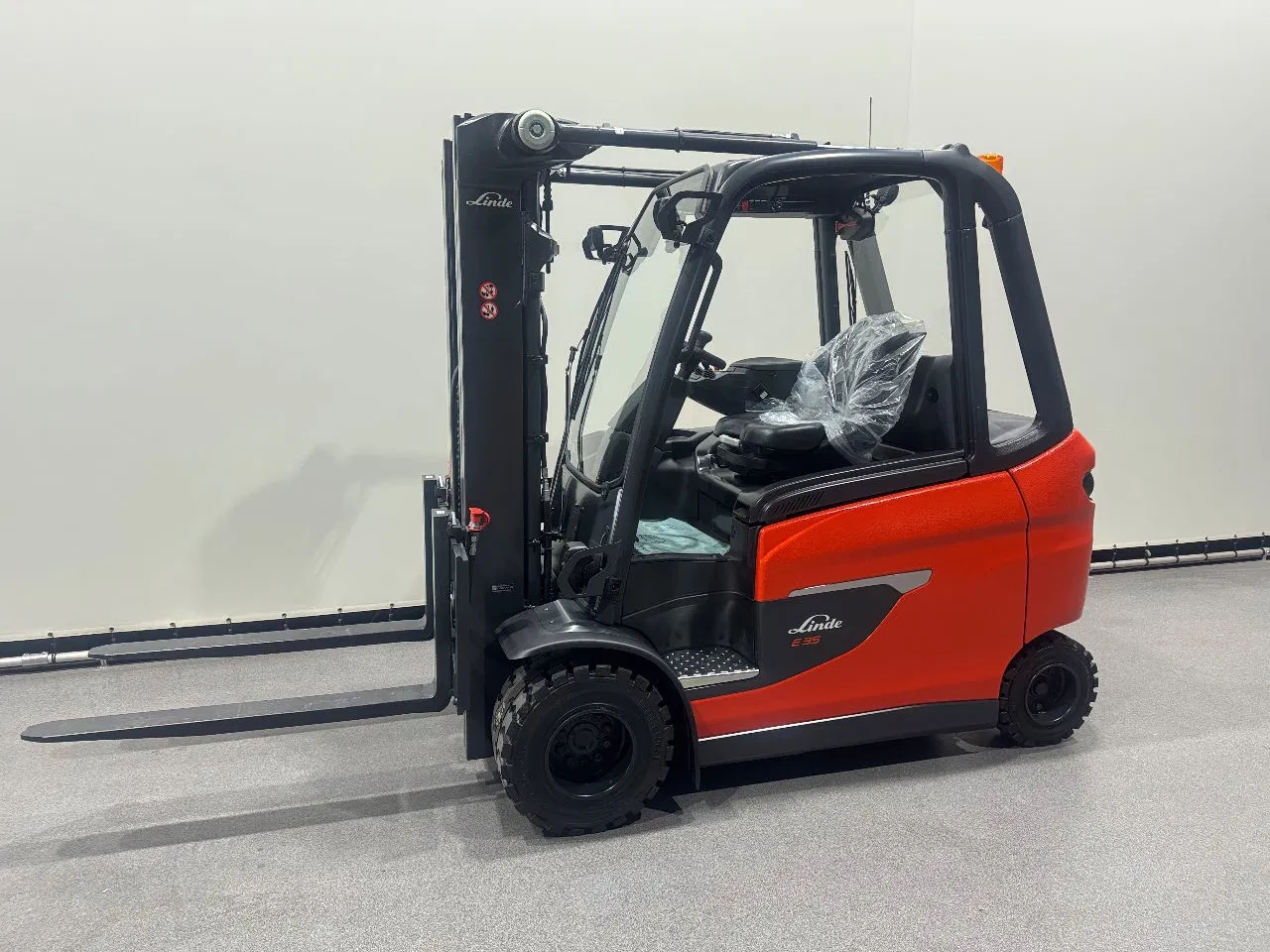 Linde 1252 E 35 HL-01 leasen