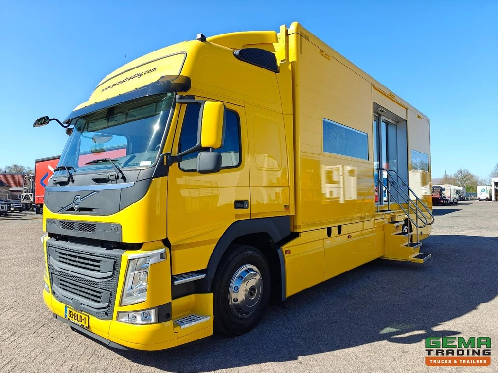 Volvo FM 370 4x2 Globetrotter (5Zitplaatsen) Euro6C - RoelofsenOpbouw - Camper / Office - Vollucht - Airco's - Elek. Schuifdeur - MARGE leasen