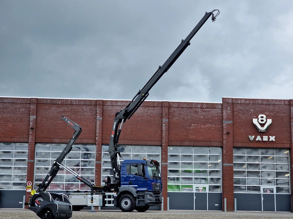 MAN TGS 26.360 6x2/4 - EX.232 HIPRO - Hooklift HIAB 21T - NEW truck leasen
