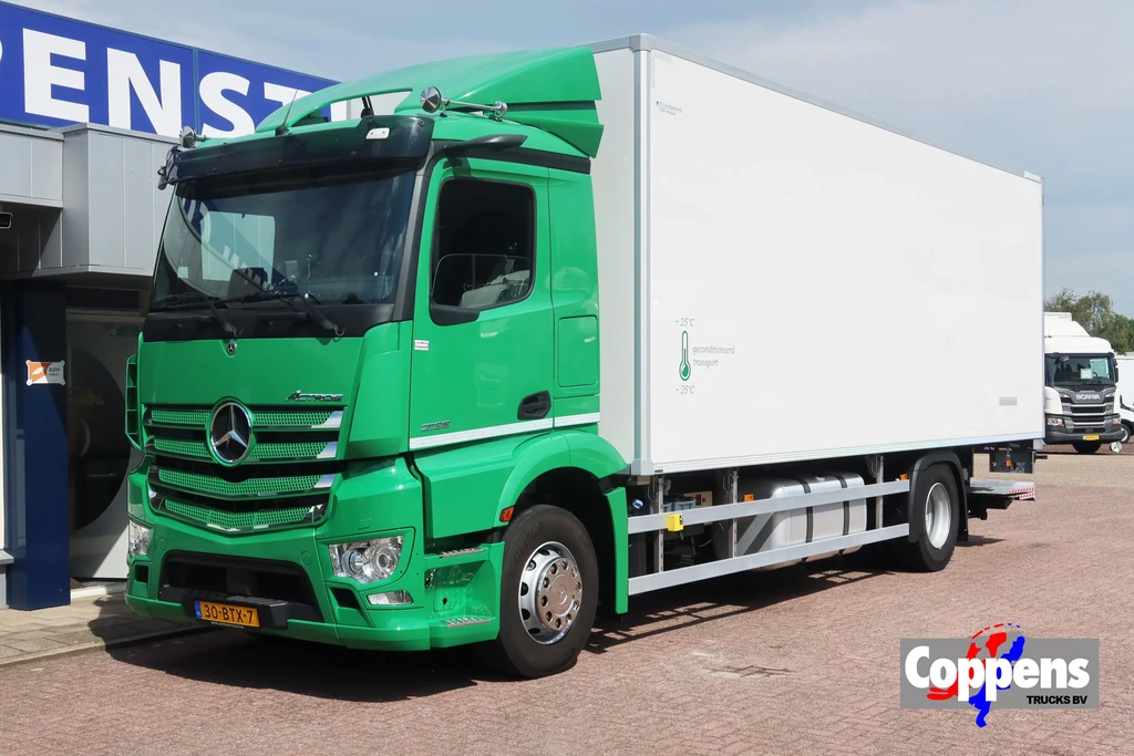 Mercedes-Benz Actros 2136 L Koel/Vries + klep PHARMA ThermokingUT 1200 gr.+25/-25 leasen