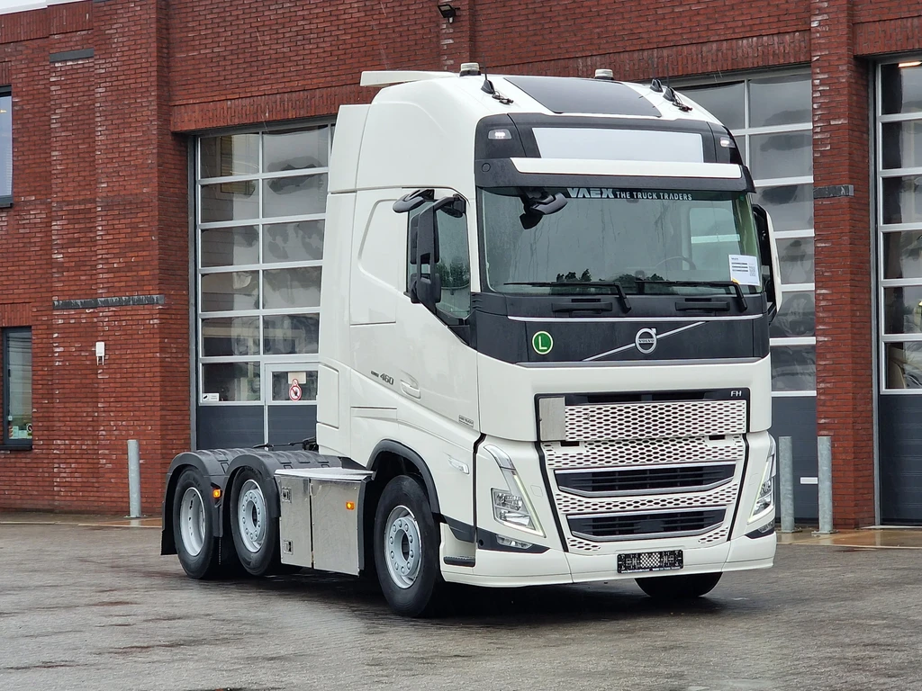 Volvo FH 13.460 Globetrotter XL 6x2 - Full spoiler - Facelift - Chassis cover leasen