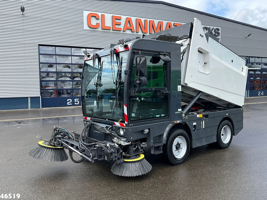 Schmidt Compact 400 Euro 6 with 3-rd brush leasen